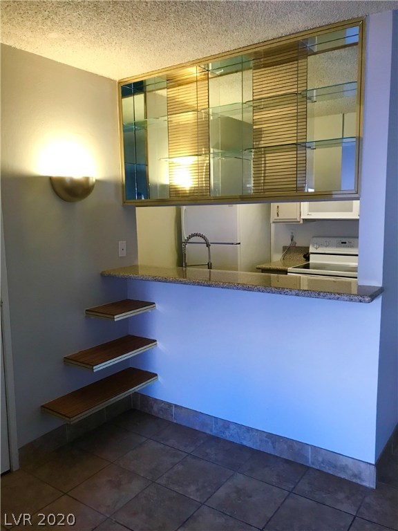 2230 East Desert Inn Road Las Vegas, NV 89169 - Photo 6 of 36