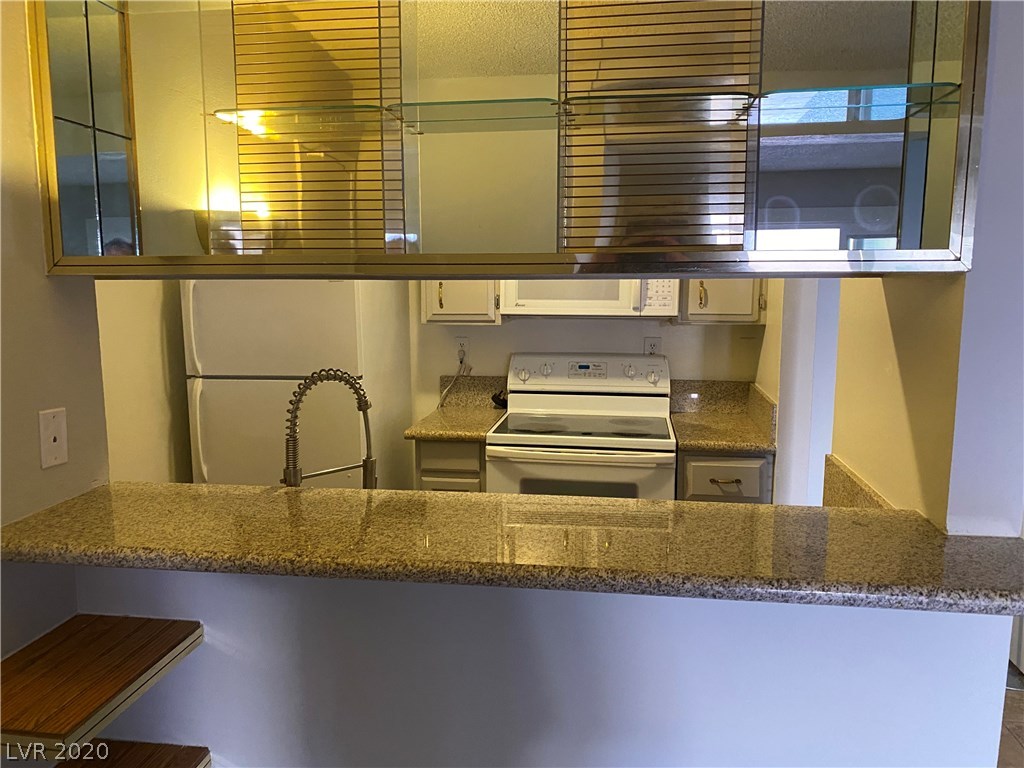 2230 East Desert Inn Road Las Vegas, NV 89169 - Photo 7 of 36