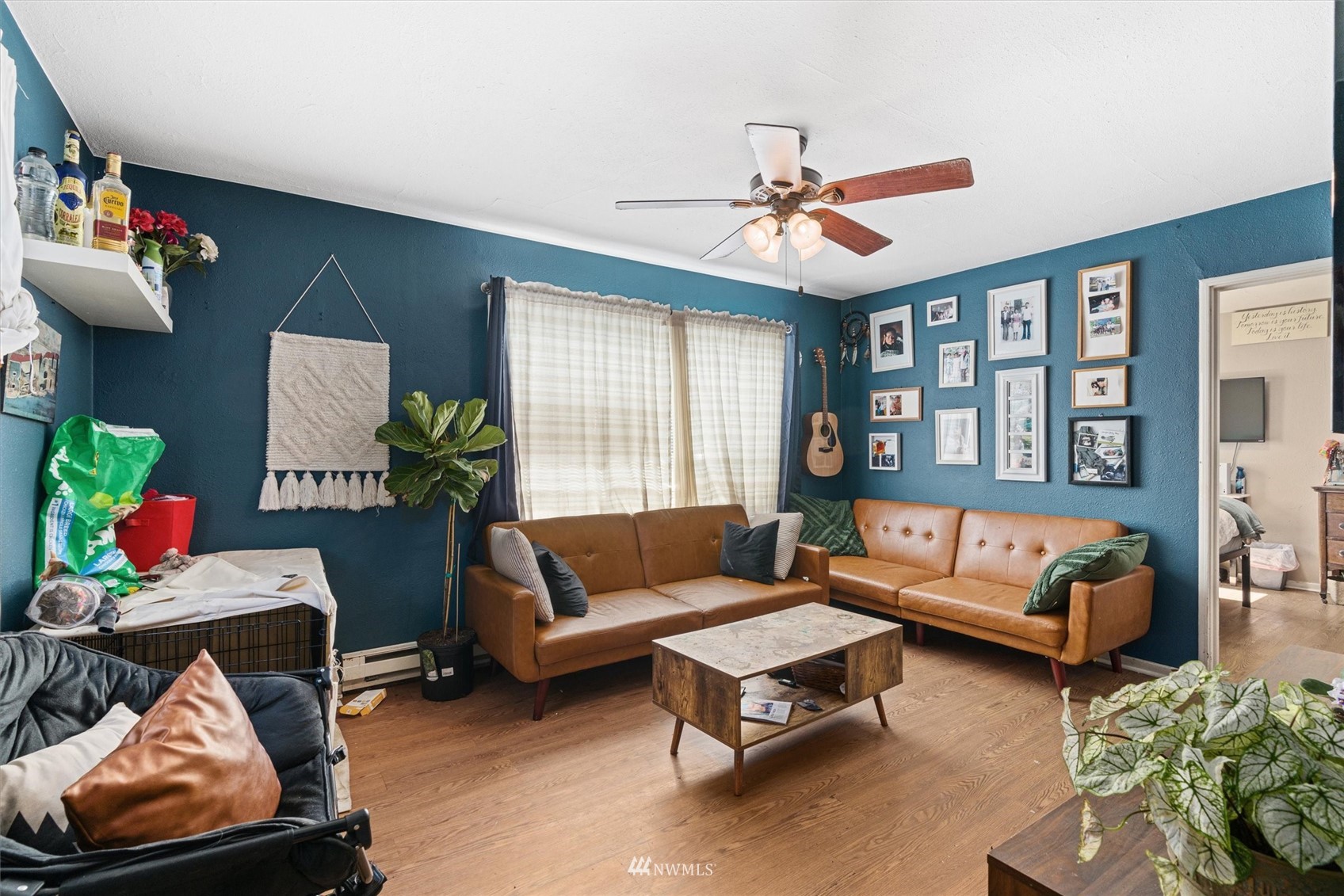 1005 Lane Place, Unit A&B Everett, WA 98203 - Photo 3 of 31 a living room with furniture and a window