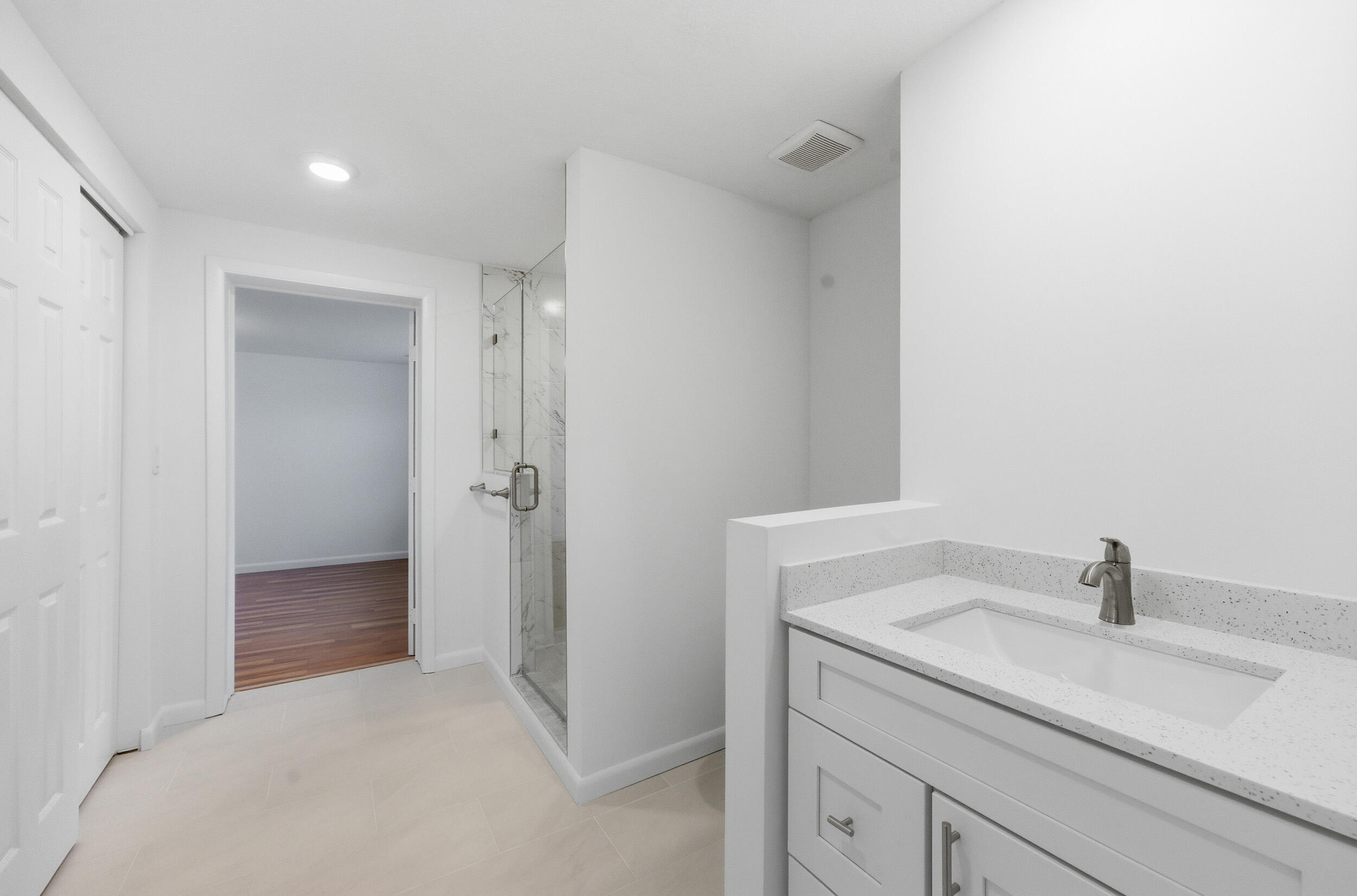 1503 Northeast 6th Street Okeechobee, FL 34972 - Photo 22 of 31 guest bath