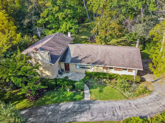 $411,000 | 1068 North Hainesville Road, Round Lake, IL 60073