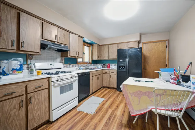 $411,000 | 1068 North Hainesville Road, Round Lake, IL 60073