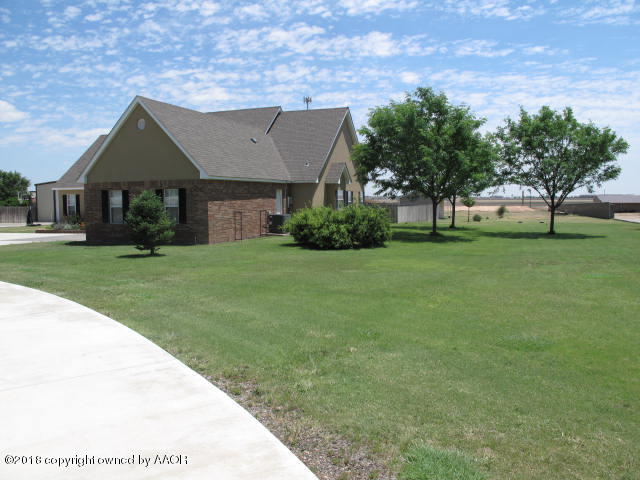 8951 Greyhawk Road Amarillo, TX 79119 - Photo 3 of 29 IMG_2430