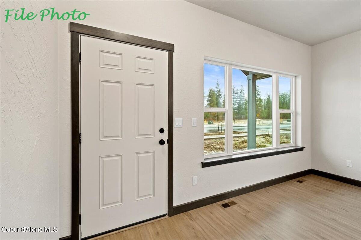 1108 Jersey Street Sandpoint, ID 83864 - Photo 2 of 38 Entry