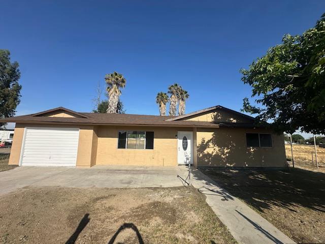5558 Lake Alpaugh Ca Alpaugh, CA 93201 - Photo 2 of 14 a view of a house with a yard
