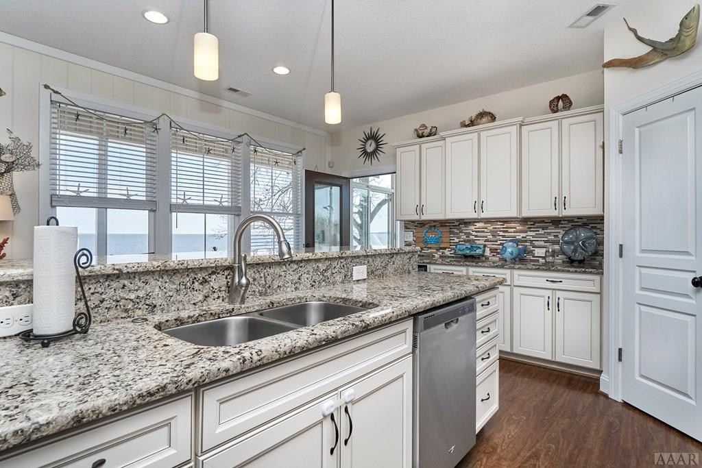 996 Waterlily Road Coinjock, NC 27923 - Photo 19 of 69 Gallery Image 19