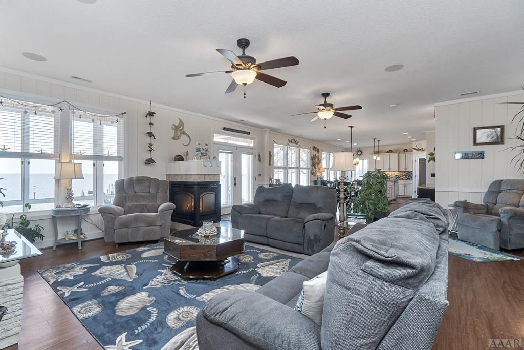 996 Waterlily Road Coinjock, NC 27923 - Photo 9 of 69 Gallery Image 9