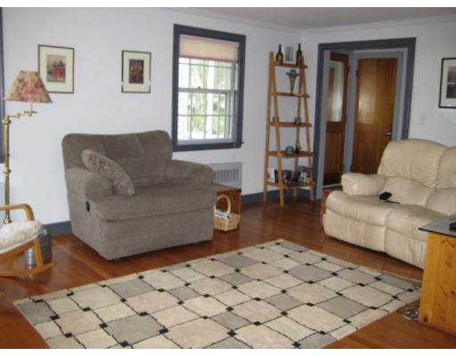 290 Hunting Road Needham, MA 02494 - Photo 7 of 22