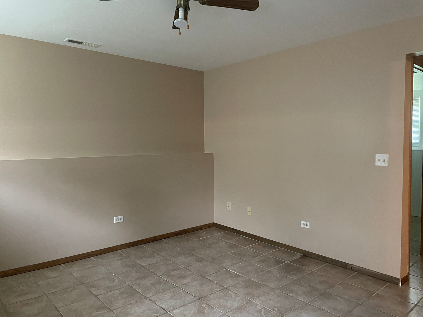 10073 West Crissy Avenue Beach Park, IL 60099 - Photo 8 of 9 a view of an empty room