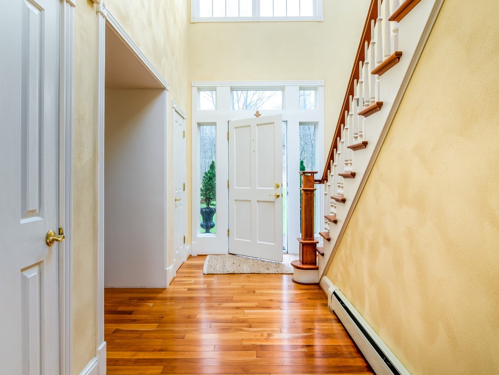 346 Foster Road Vestal, NY 13850 - Photo 4 of 34 Gallery Image 4