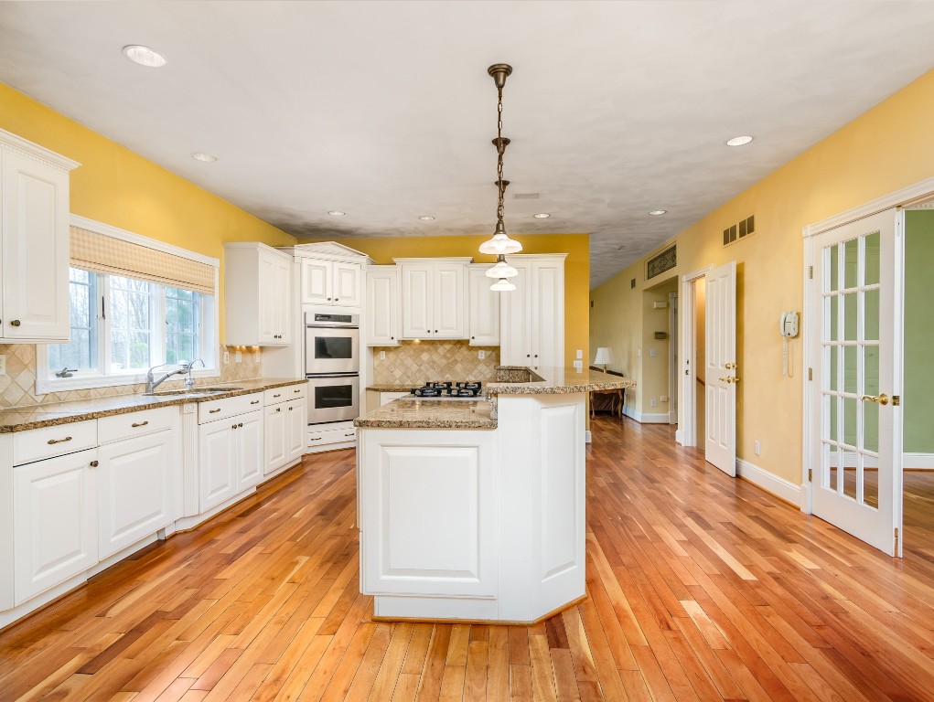 346 Foster Road Vestal, NY 13850 - Photo 8 of 34 Gallery Image 8