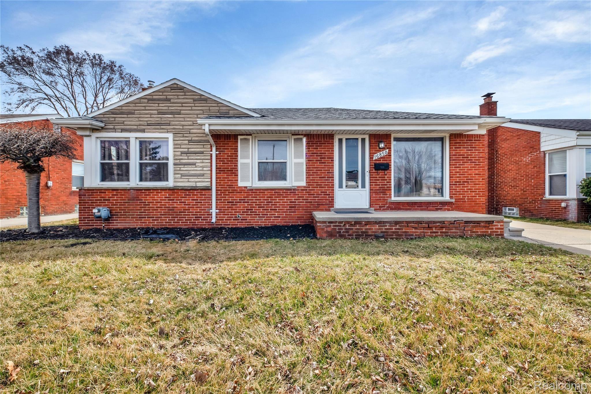 16850 12 Mile Road Roseville, MI 48066 - Photo 1 of 24 16850 East 12 Mile Rd - HD Drone Photography-2.jpg