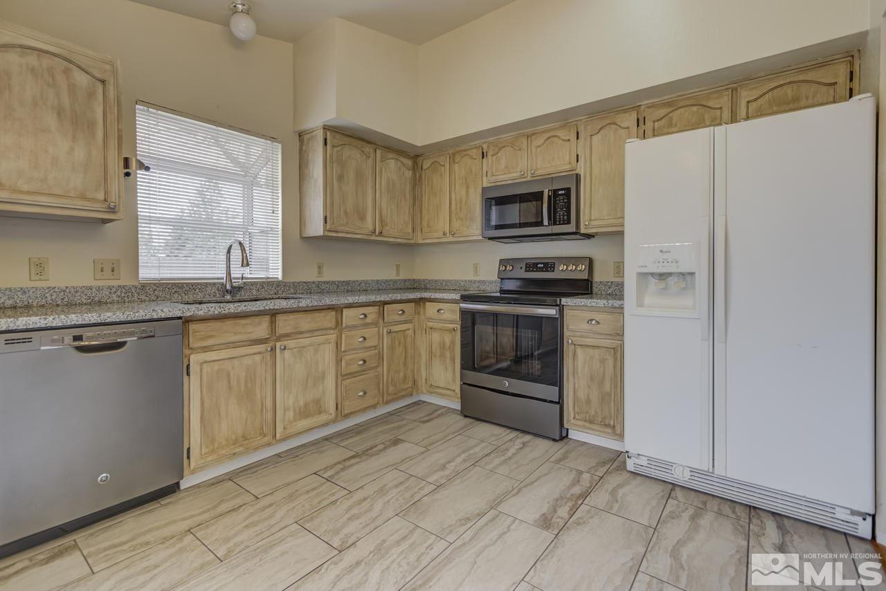 6354 Chesterfield Lane Reno, NV 89523 - Photo 2 of 11 Photo 2