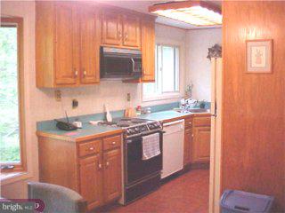 31 Green Valley Road Wallingford, PA 19086 - Photo 3 of 6