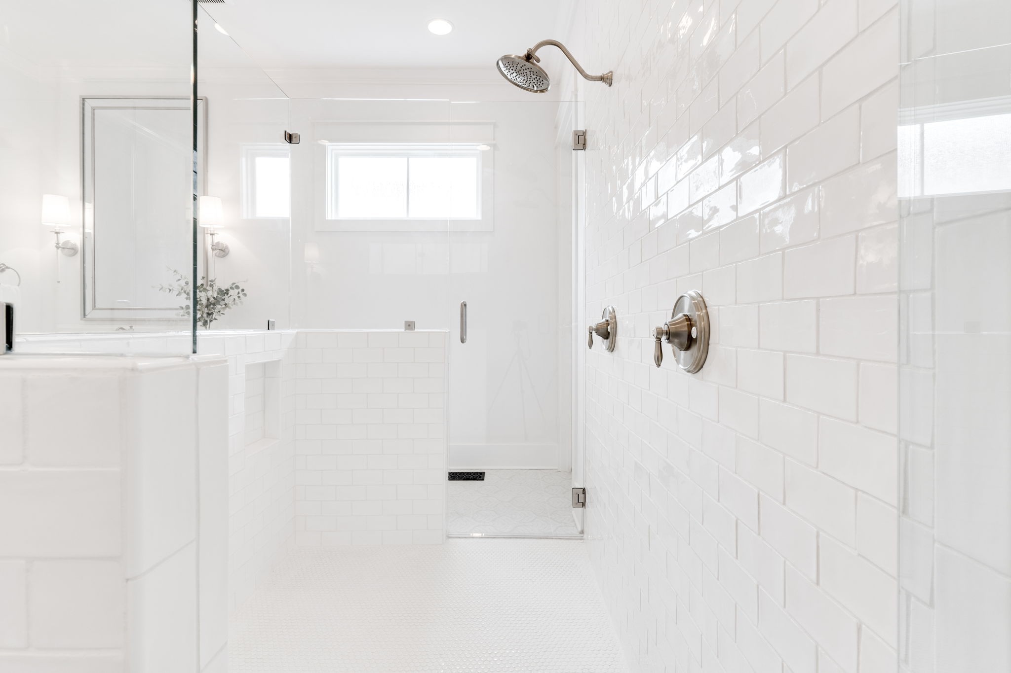 6076 Pasquo Road Nashville, TN 37221 - Photo 39 of 69 a bathroom with a bathtub and shower