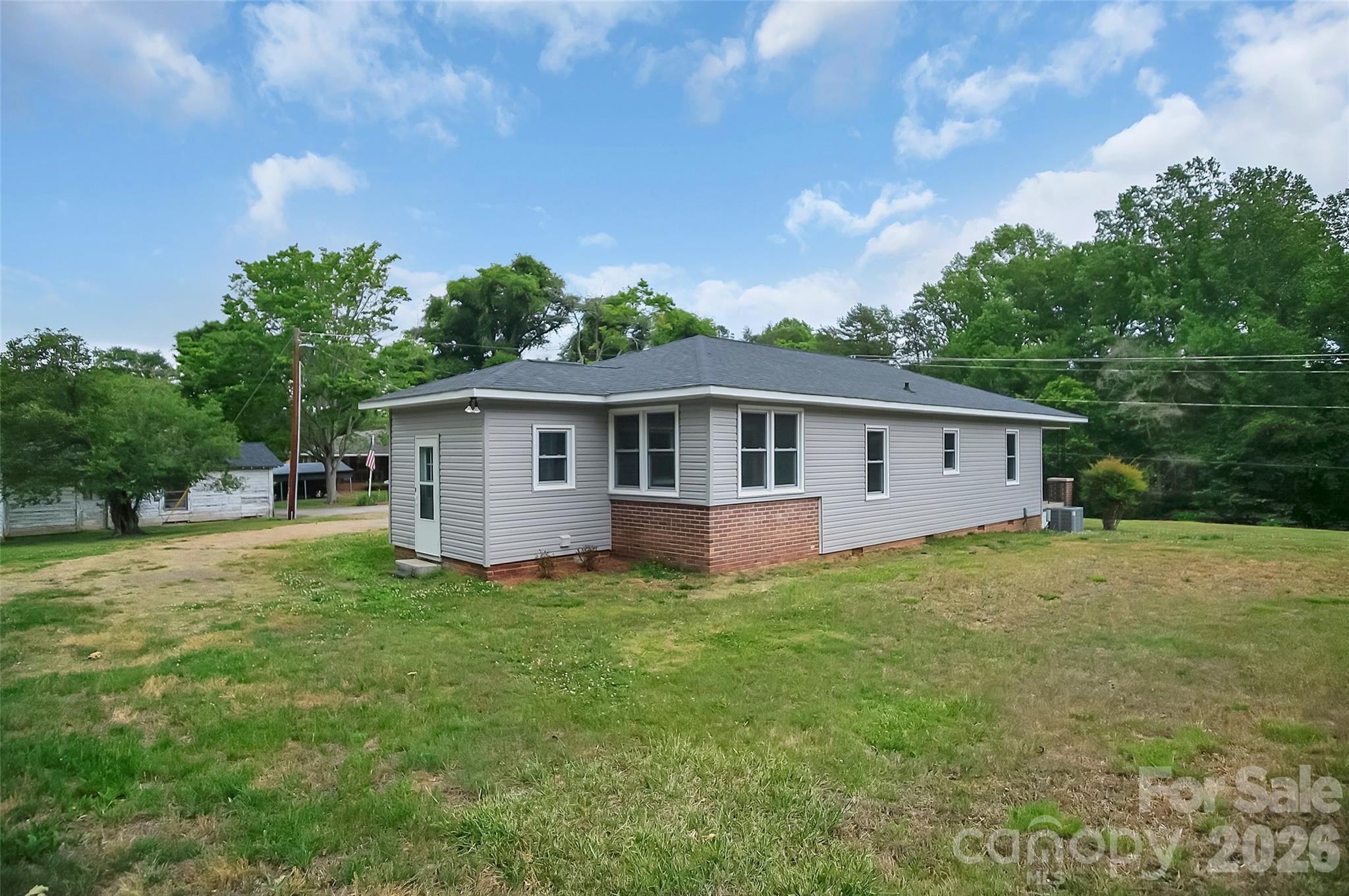 273 Stanley Spencer Mountain Road Gastonia, NC 28056 - Photo 11 of 38