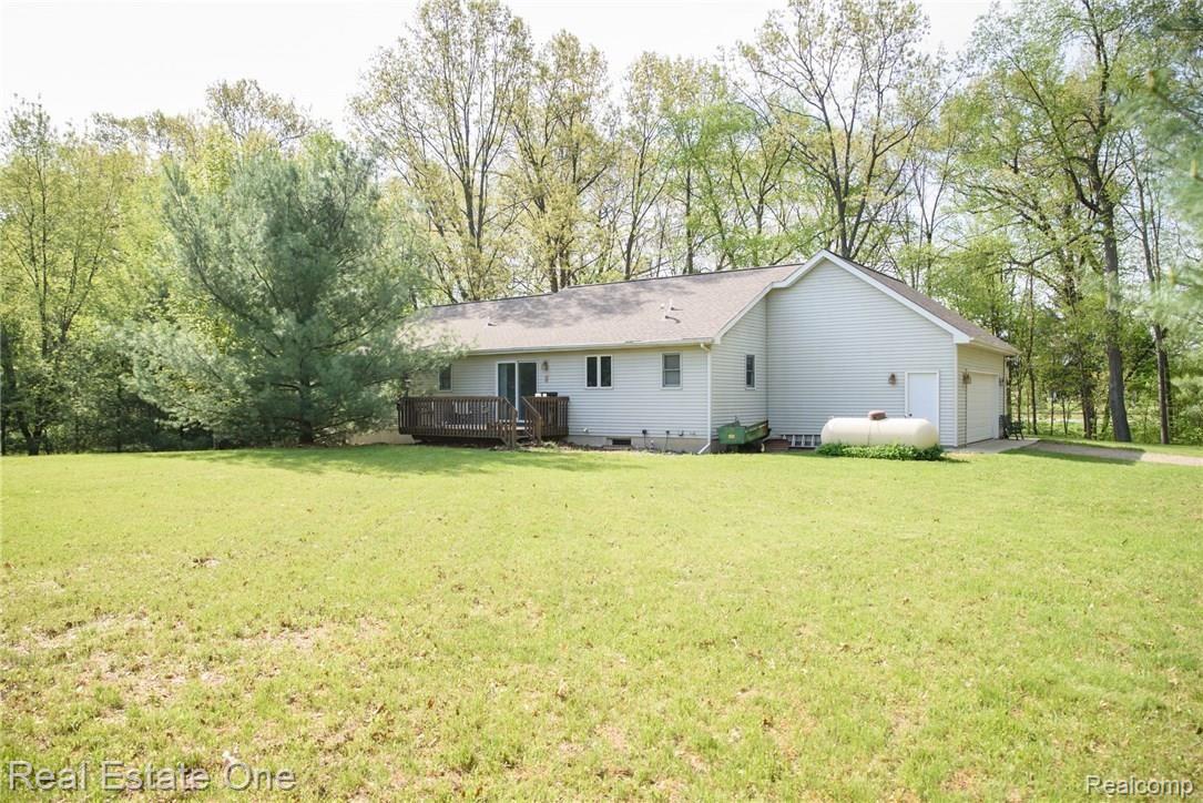 2130 Chase Lake Road Howell, MI 48855 - Photo 27 of 31 DSP_1218.jpg