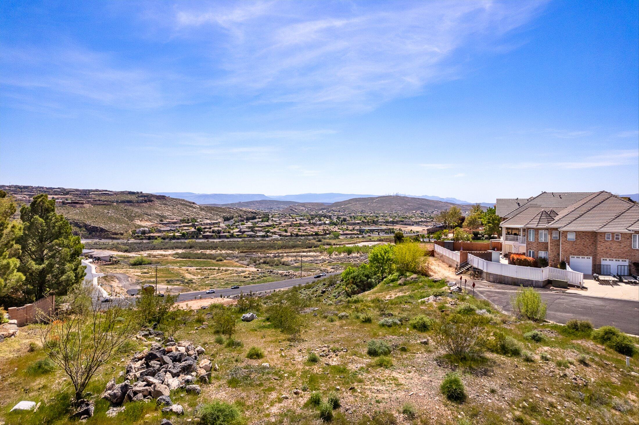 1856 East Joe Circle, Unit 44 St. George, UT 84790 - Photo 10 of 19 09-1856 E Joe Cir - www.lystpros.com -9