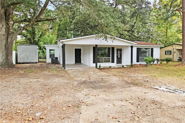 $172,000 | 5819 Caroline Drive, Alexandria, LA 71301