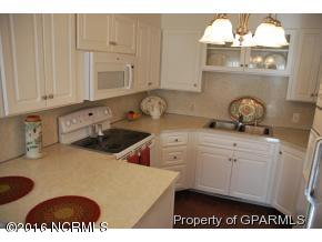 3306 Carey Road Kinston, NC 28504 - Photo 2 of 10 kitchen