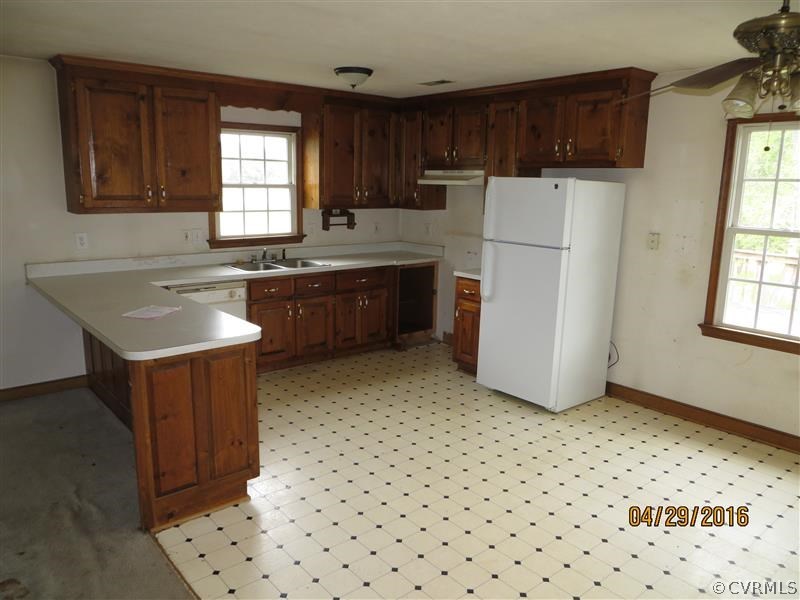 2586 Dorrell Road Aylett, VA 23009 - Photo 3 of 8 Gallery Image 3