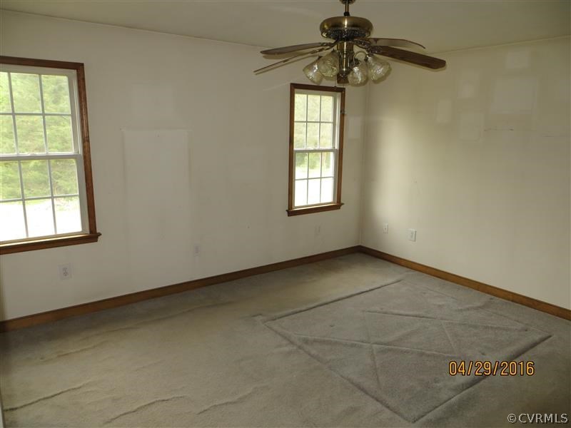 2586 Dorrell Road Aylett, VA 23009 - Photo 4 of 8 Gallery Image 4