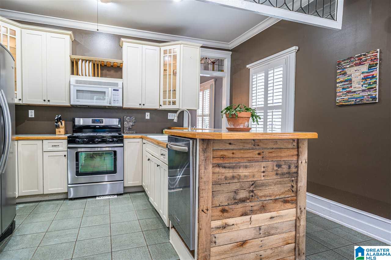1608 Oxmoor Road Birmingham, AL 35209 - Photo 9 of 38