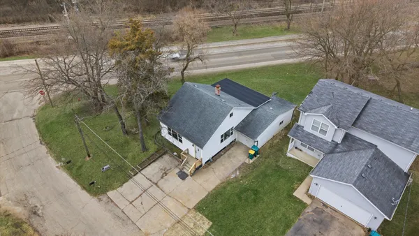 $239,900 | 54 Hillcrest Avenue, Fox Lake, IL 60020
