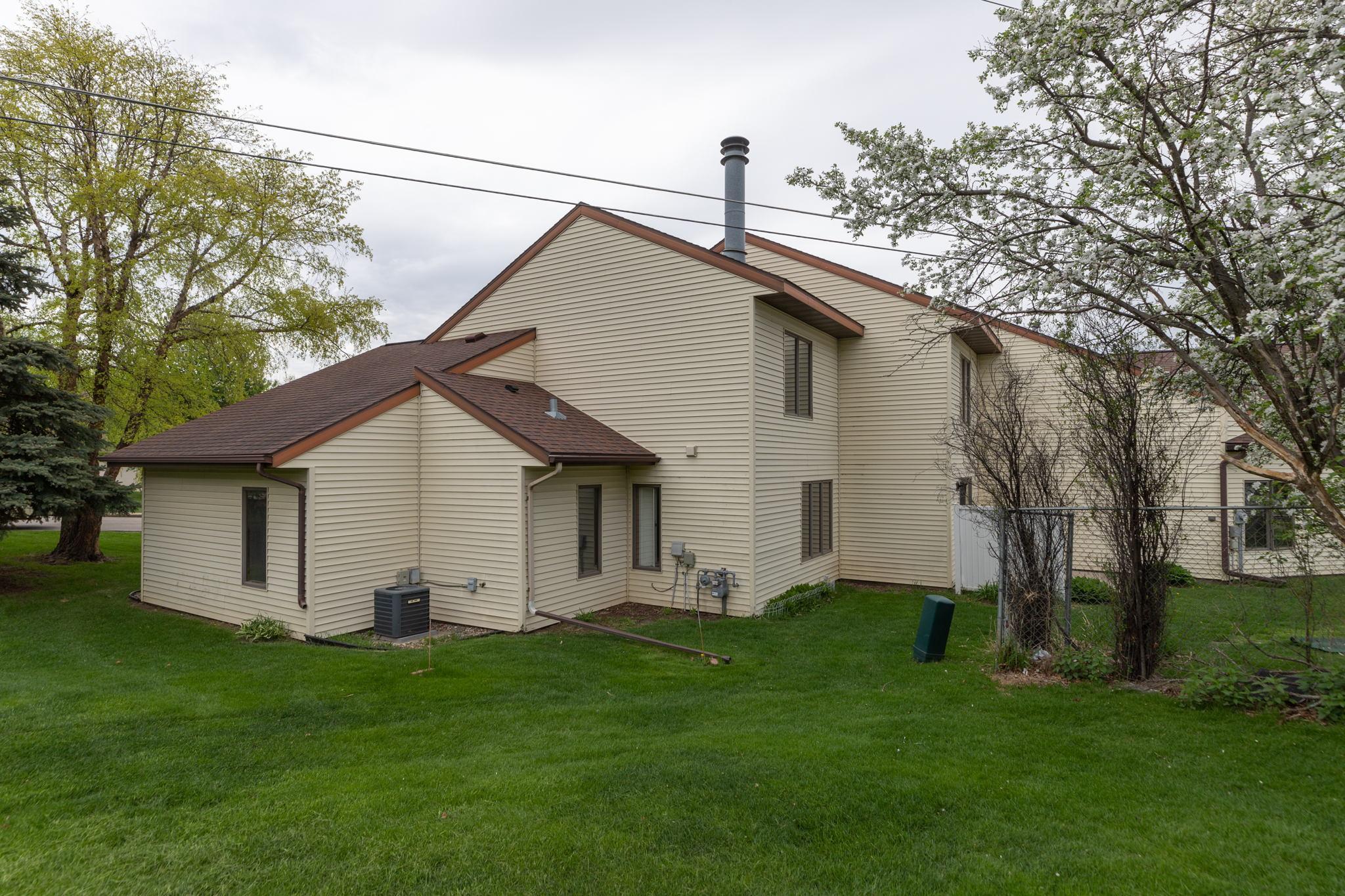 2839 26th Street Northwest Rochester, MN 55901 - Photo 26 of 30 Gallery Image 26