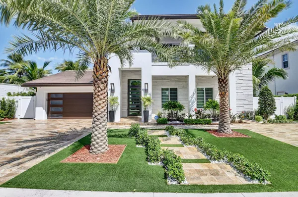 $4,350,000 | 255 Northeast 3rd Court, Boca Raton, FL 33432