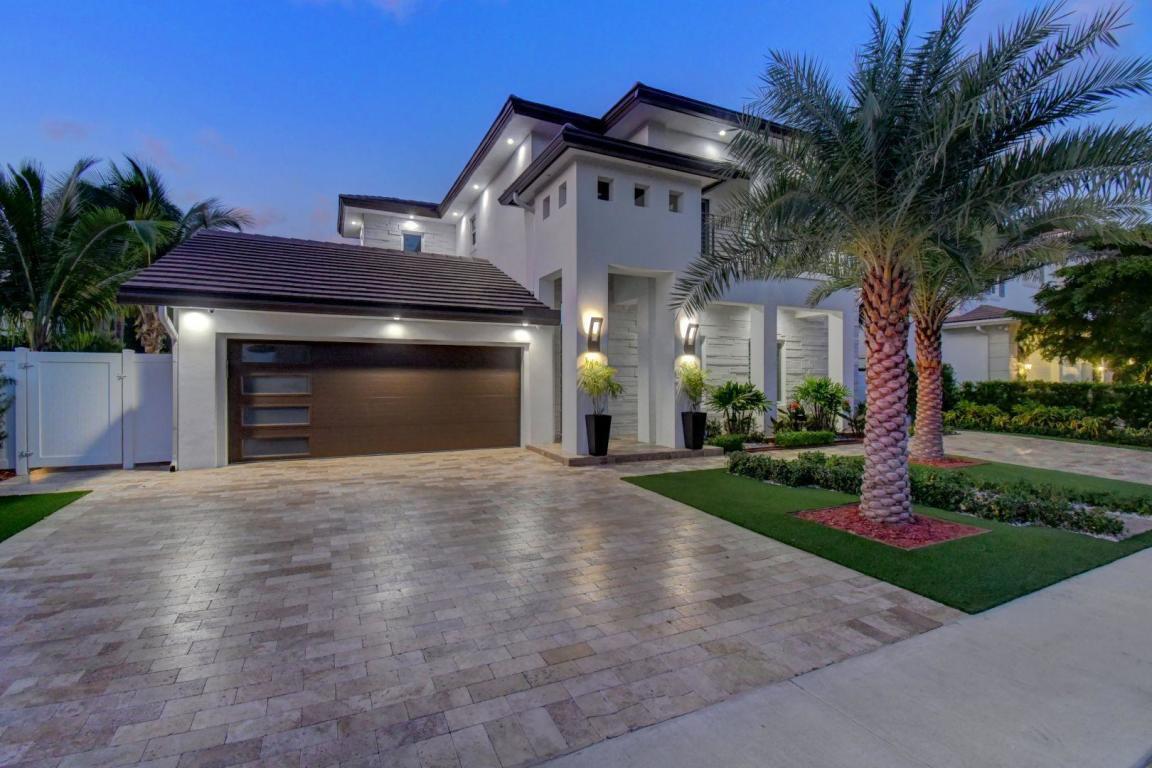 255 Northeast 3rd Court Boca Raton, FL 33432 - Photo 19 of 19 Front of the house