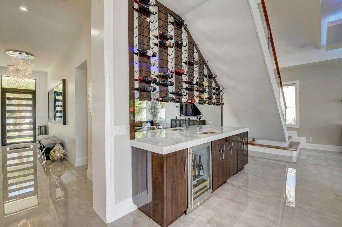 255 Northeast 3rd Court Boca Raton, FL 33432 - Photo 3 of 19 28