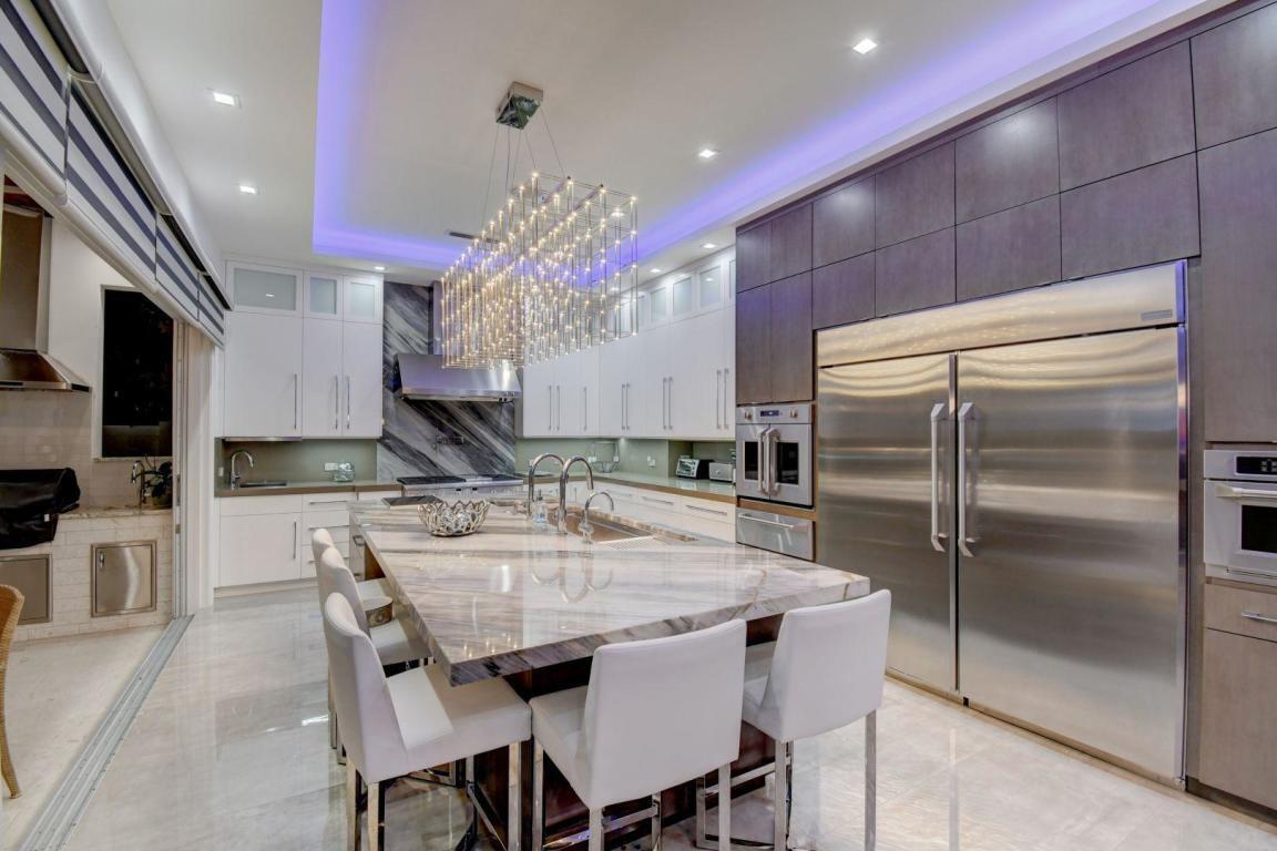 255 Northeast 3rd Court Boca Raton, FL 33432 - Photo 5 of 19 Kitchen