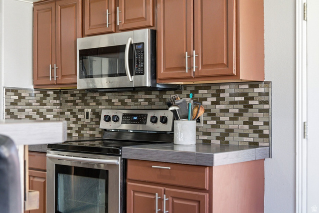2883 Overlook Drive St. George, UT 84790 - Photo 17 of 36