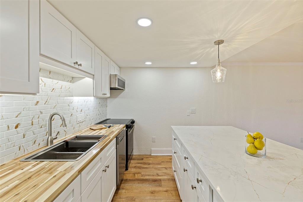 109 16th Avenue, Unit 3 Indian Rocks Beach, FL 33785 - Photo 11 of 35