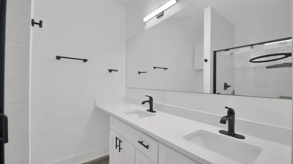 $1,850 | 21200 Portsmouth Cove, Unit 4, Lago Vista, TX 78645