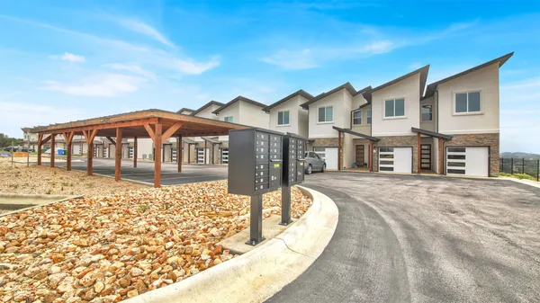 $1,850 | 21200 Portsmouth Cove, Unit 4, Lago Vista, TX 78645