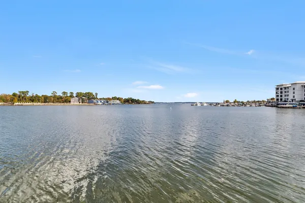 $365,000 | 168 Lake Point Boulevard, Unit 104, Montgomery, TX 77356