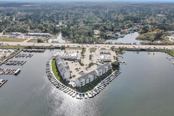 $365,000 | 168 Lake Point Boulevard, Unit 104, Montgomery, TX 77356