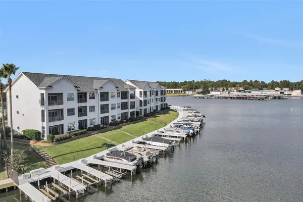 $365,000 | 168 Lake Point Boulevard, Unit 104, Montgomery, TX 77356