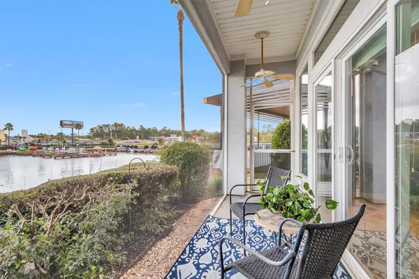 $365,000 | 168 Lake Point Boulevard, Unit 104, Montgomery, TX 77356