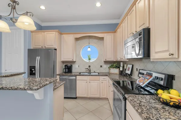 $365,000 | 168 Lake Point Boulevard, Unit 104, Montgomery, TX 77356