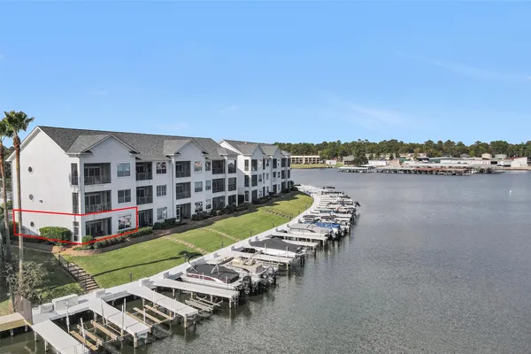 $365,000 | 168 Lake Point Boulevard, Unit 104, Montgomery, TX 77356