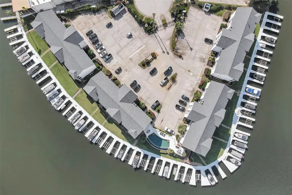 $365,000 | 168 Lake Point Boulevard, Unit 104, Montgomery, TX 77356