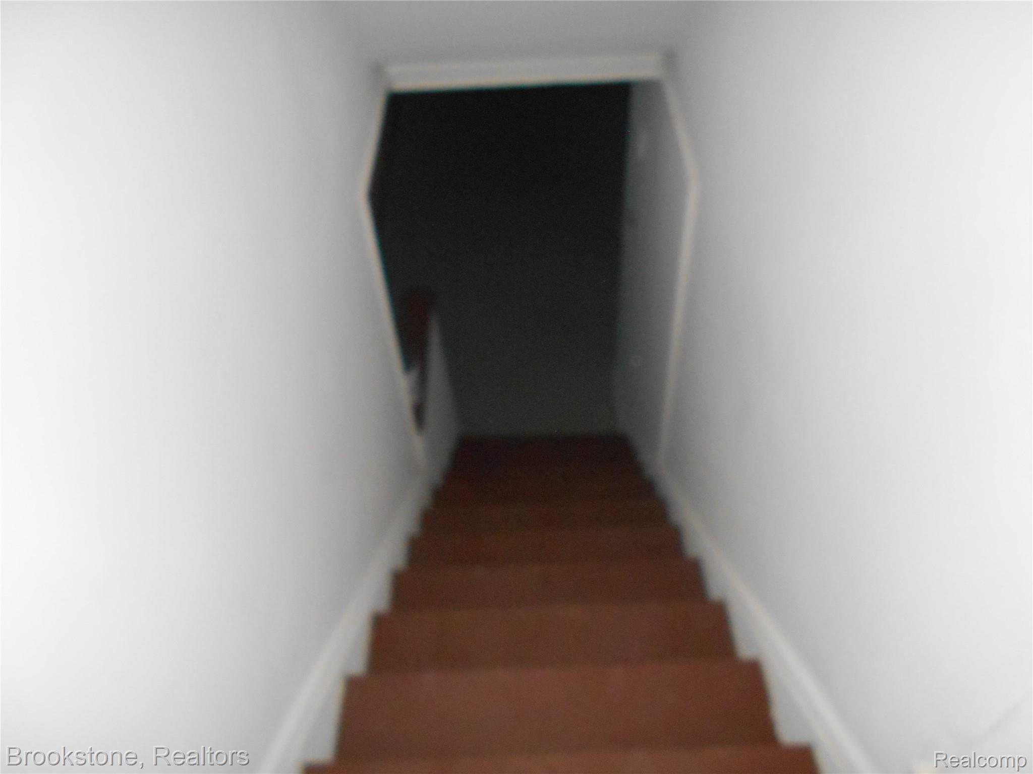 24570 Kelly Road Eastpointe, MI 48021 - Photo 20 of 38 DSCN1701.JPG