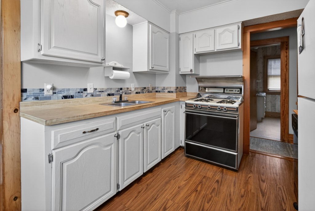 203 Elham Road Gates, NY 14624 - Photo 13 of 47
