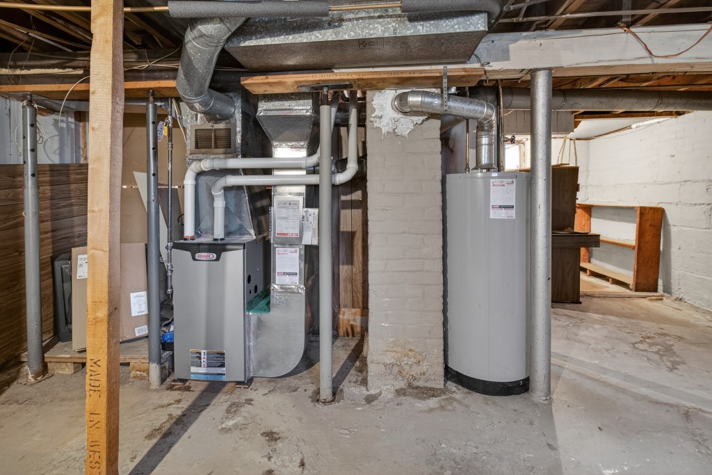 203 Elham Road Gates, NY 14624 - Photo 36 of 47