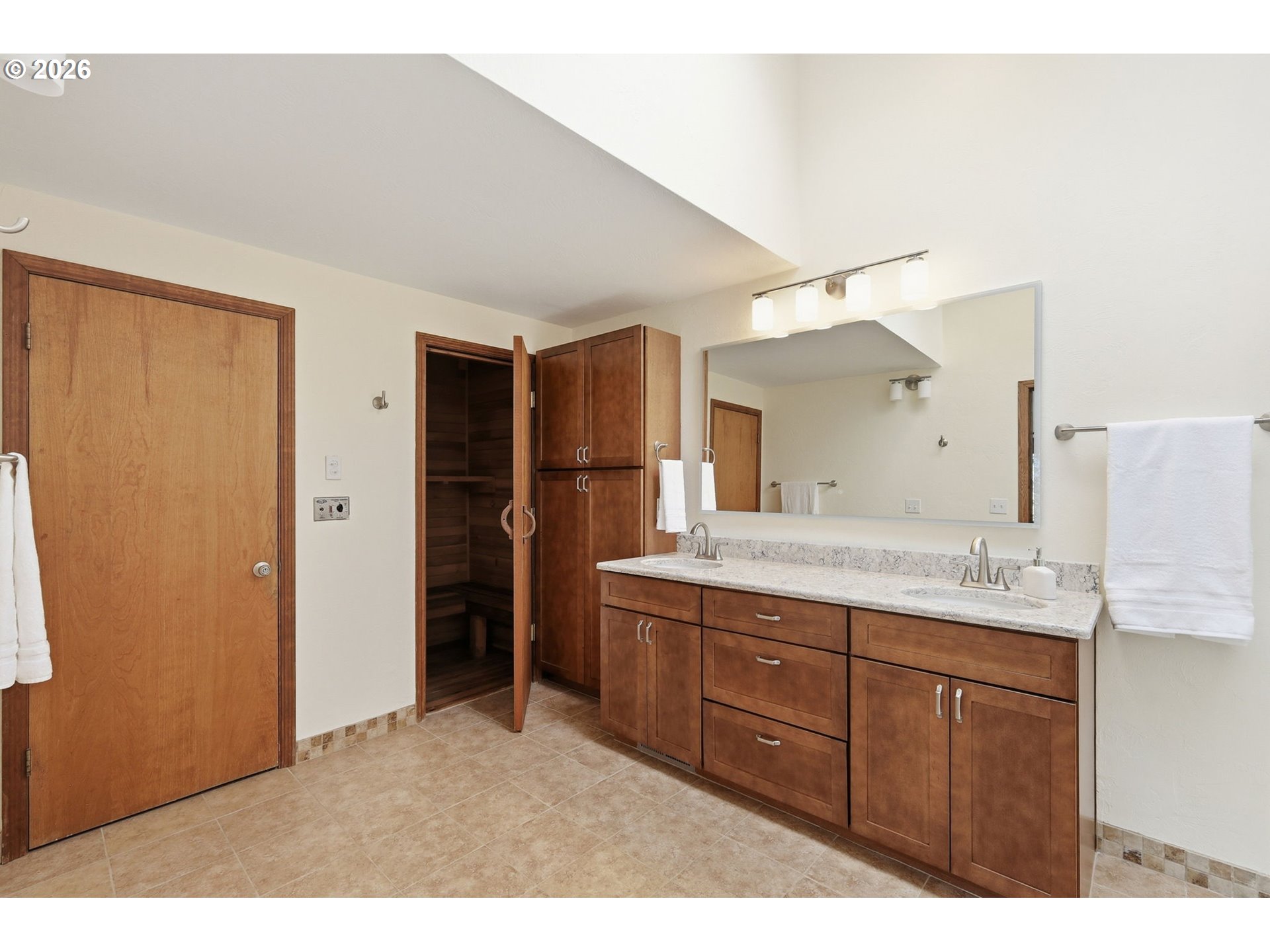 2804 Arline Way Eugene, OR 97403 - Photo 23 of 48