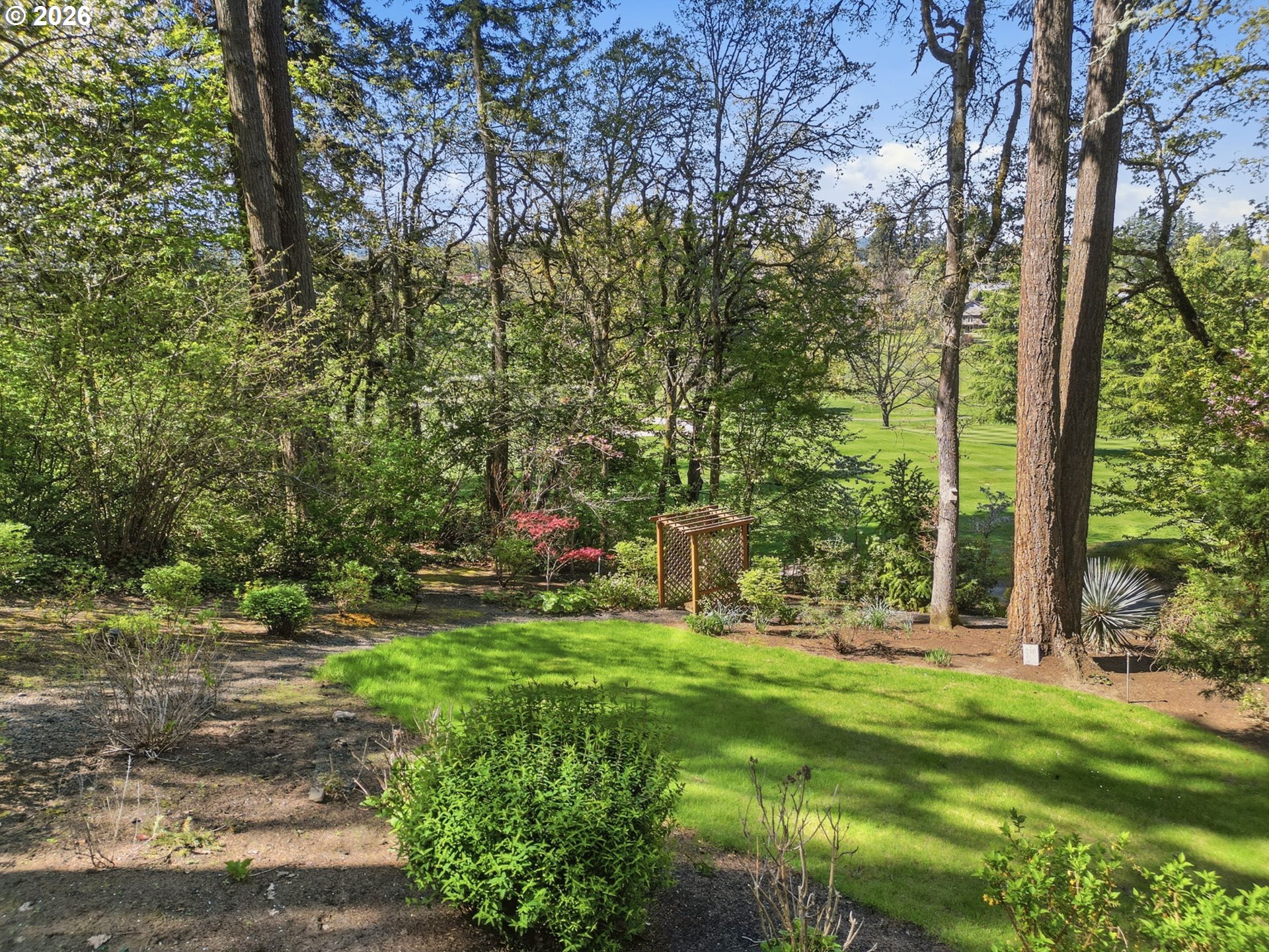 2804 Arline Way Eugene, OR 97403 - Photo 38 of 48