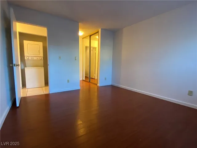 $1,295 | 4872 Nara Vista Way, Unit 104, Las Vegas, NV 89103